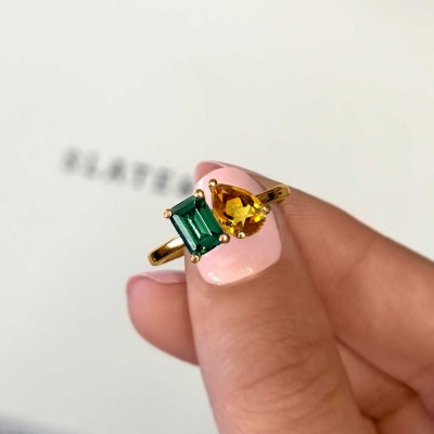 4 Ctw Pear & Emerald Birthstone Toi et Moi Two Stone Ring