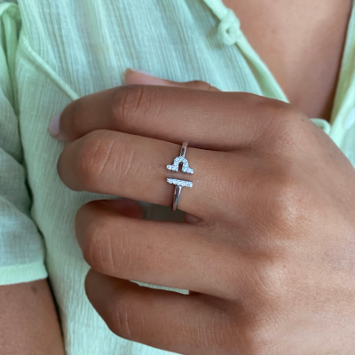 Pavé Zodiac Open Ring - Aquarius